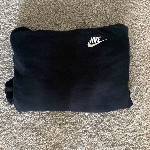 BOYS NIKE SWEATER - Picture 1 of 2